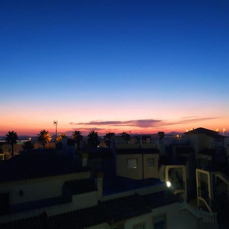Agradable Adosado Con Piscina, Duchas Hidromasaje Villa Torrevieja Exterior foto