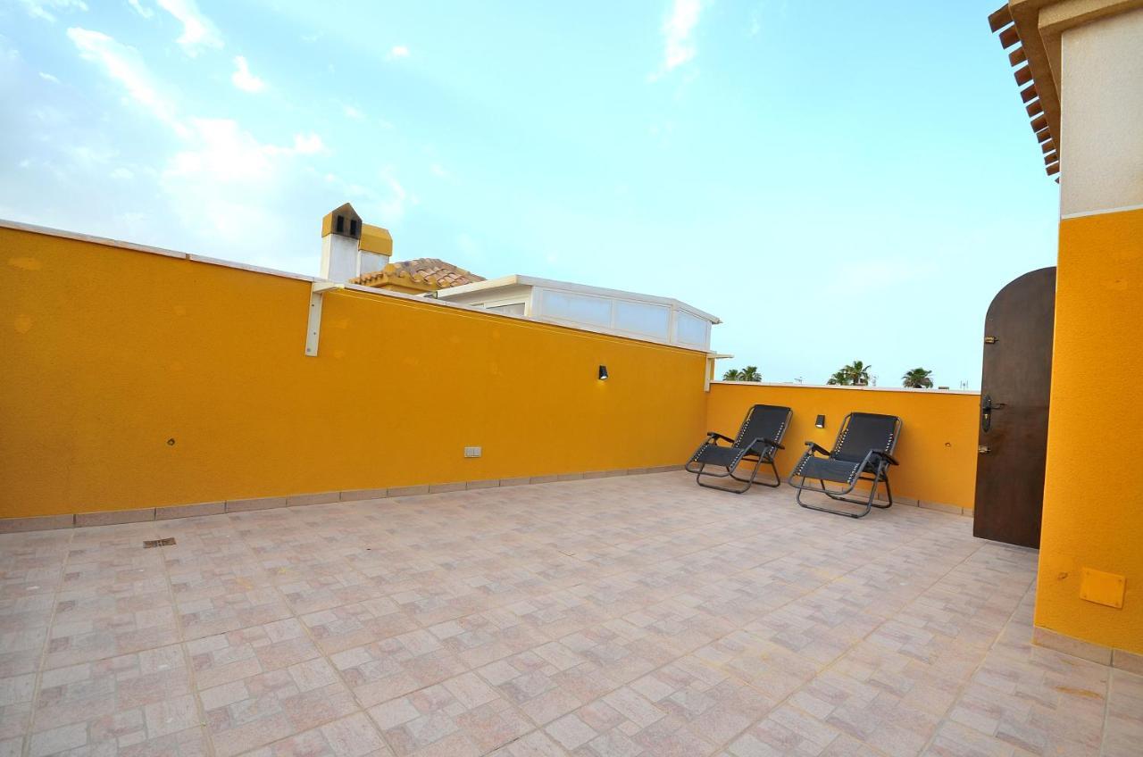 Agradable Adosado Con Piscina, Duchas Hidromasaje Villa Torrevieja Exterior foto