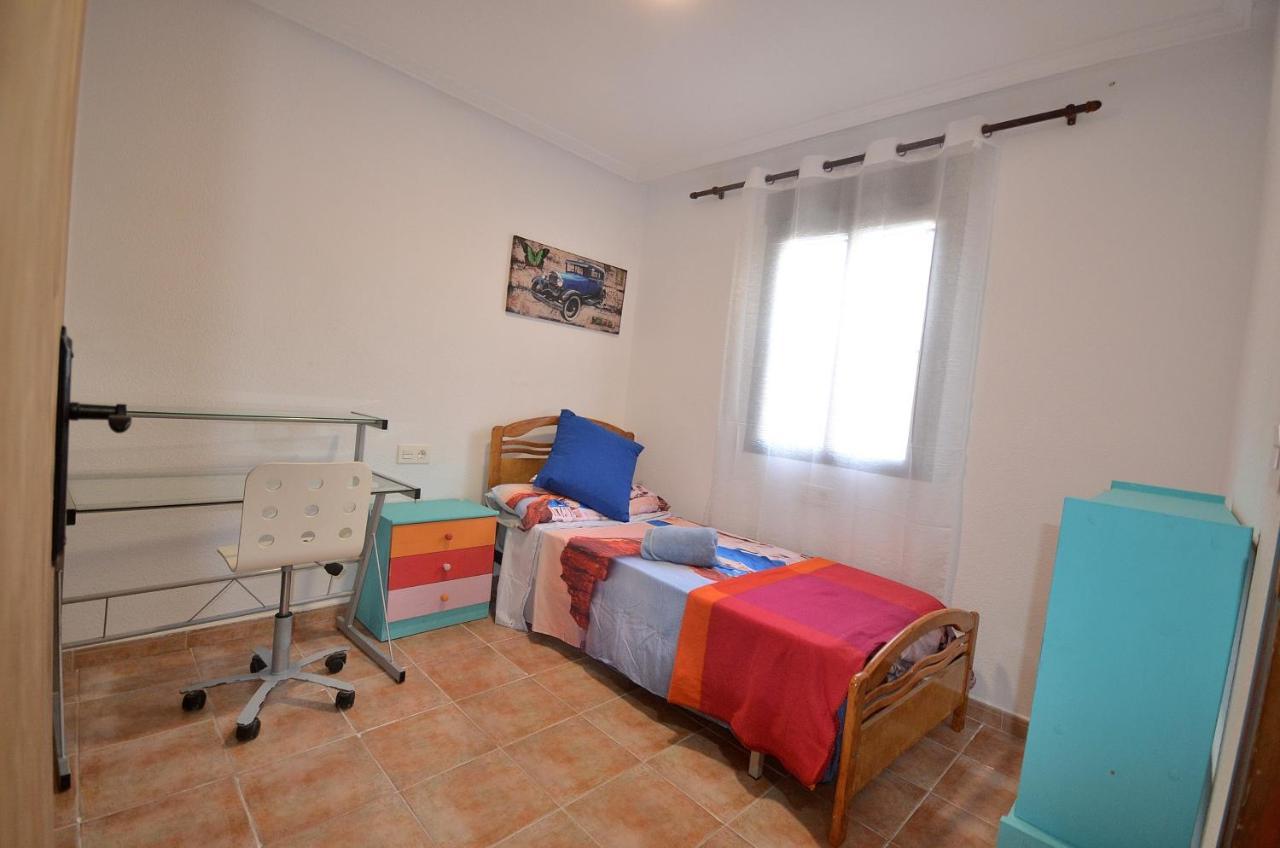 Agradable Adosado Con Piscina, Duchas Hidromasaje Villa Torrevieja Exterior foto