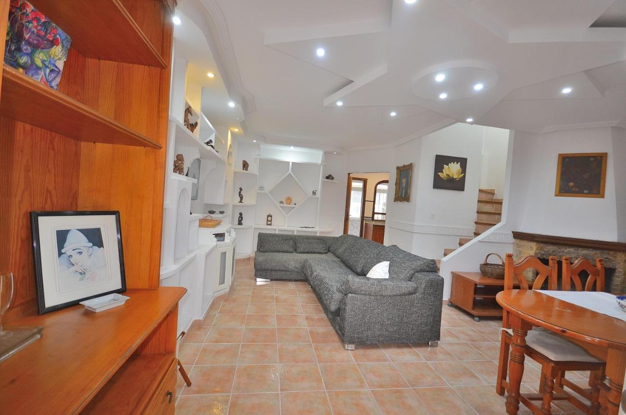 Agradable Adosado Con Piscina, Duchas Hidromasaje Villa Torrevieja Exterior foto