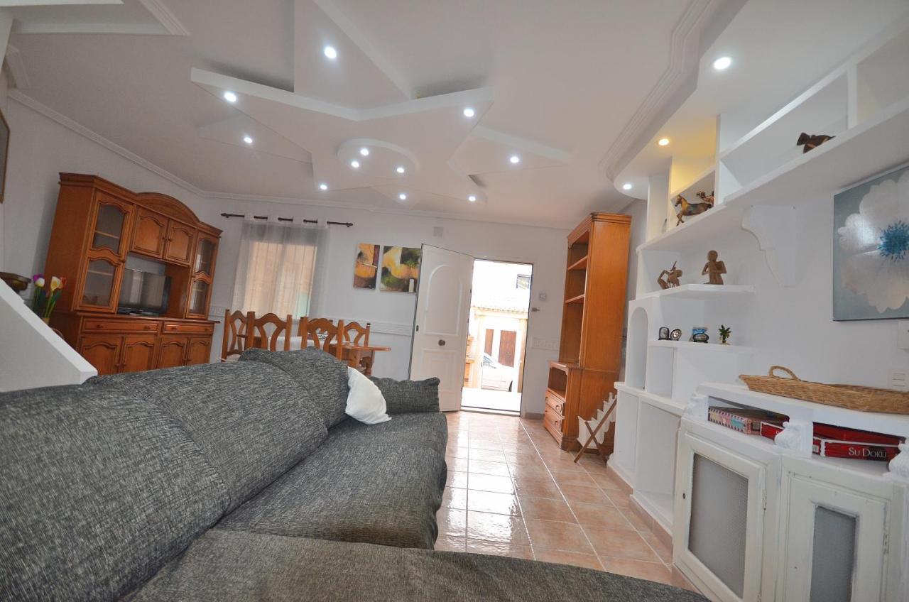 Agradable Adosado Con Piscina, Duchas Hidromasaje Villa Torrevieja Exterior foto
