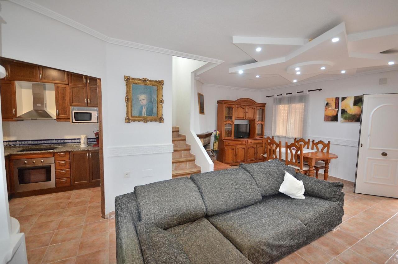 Agradable Adosado Con Piscina, Duchas Hidromasaje Villa Torrevieja Exterior foto