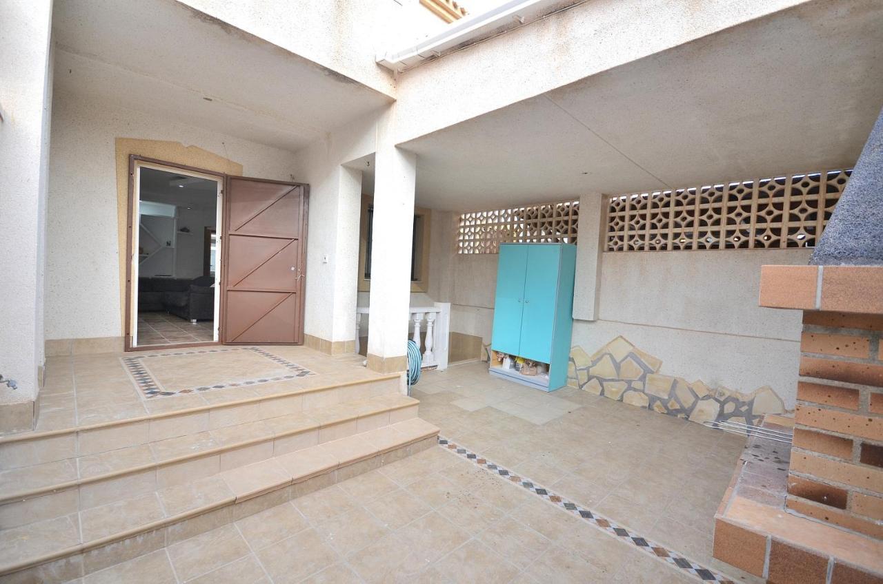 Agradable Adosado Con Piscina, Duchas Hidromasaje Villa Torrevieja Exterior foto