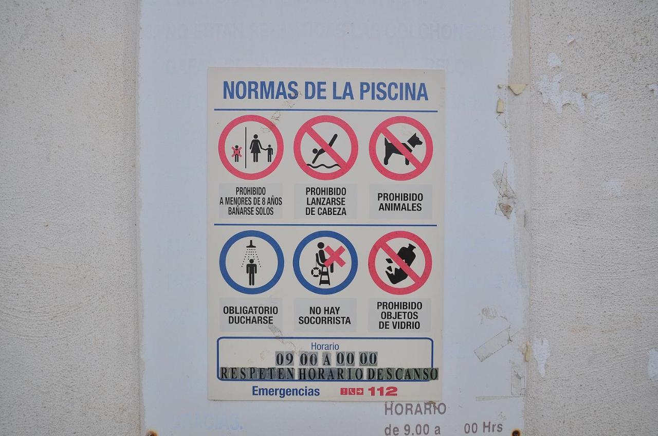 Agradable Adosado Con Piscina, Duchas Hidromasaje Villa Torrevieja Exterior foto